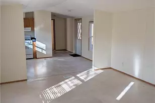 180 Hoffman Rd, Bushkill Twp, PA 18091 - Photo 4