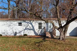 180 Hoffman Rd, Bushkill Twp, PA 18091 - Photo 2