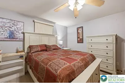 1390 Oakwood Drive, Hanover Twp, PA 18017 - Photo 16