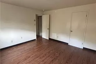 715 7th E, Bethlehem, PA 18015 - Photo 2