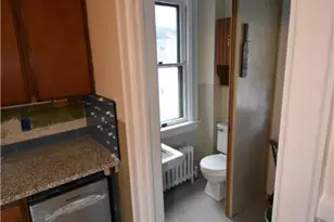 2226 Ferry St, Easton, PA 18042 - Photo 10