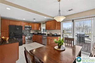 1386 Jefferson St, Hellertown Boro, PA 18055 - Photo 6