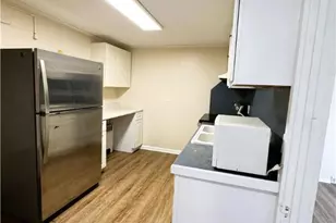 301 Robinson Ave, Pen Argyl Boro, PA 18072 - Photo 4