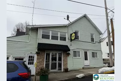 301 Robinson Avenue, Pen Argyl Boro, PA 18072 - Photo 2