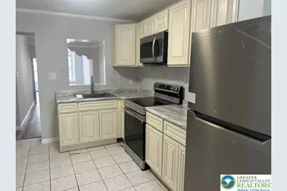 408 N 2nd Street, Allentown, PA 18102 - Photo 8