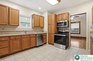 424 S 21st St, Wilson, PA 18042 - Photo 14