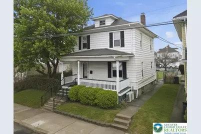 424 S 21st Street, Wilson, PA 18042 - Photo 1