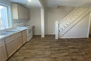 24 W Fell St, Summit Hill, PA 18250 - Photo 6