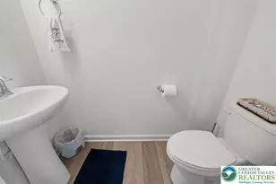 5037 Lilac Dr, North Whitehall Township, PA 18078 - Photo 16