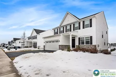 1079 Woodmont Lane, Northampton Boro, PA 18032 - Photo 2