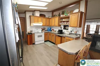 1233 Valley Forge Drive, Lehigh Township, PA 18088 - Photo 10