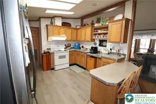 1233 Valley Forge Dr, Lehigh Township, PA 18088 - Photo 10