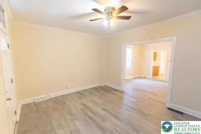 32 W Raspberry Street, Bethlehem, PA 18018 - Photo 4