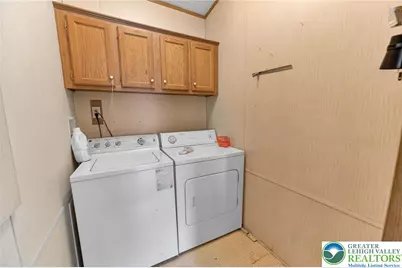 182 Greenbriar Drive S, East Allen Township, PA 18014 - Photo 18