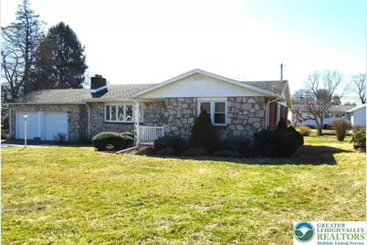 1655 Chippendale Circle, Hanover Twp, PA 18017 - Photo 2