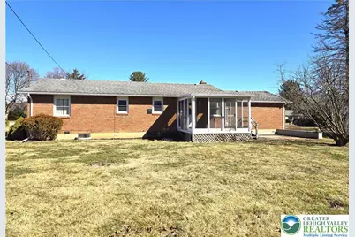 1655 Chippendale Circle, Hanover Twp, PA 18017 - Photo 6