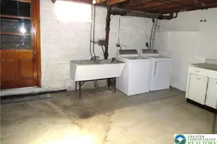 1655 Chippendale Cir, Hanover Twp, PA 18017 - Photo 32