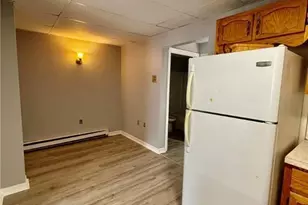 210 Main St, Pen Argyl, PA 18072 - Photo 6