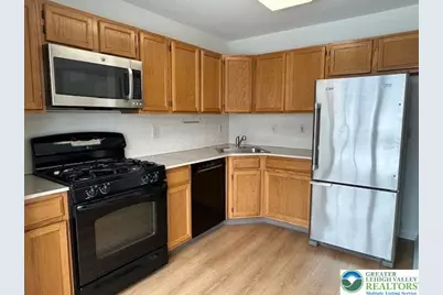 1885 Mansfield Street, Hellertown, PA 18055 - Photo 2