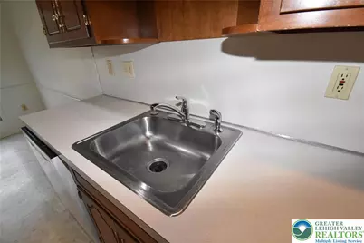 553 Ponds Edge Lane, Allentown City, PA 18104 - Photo 10