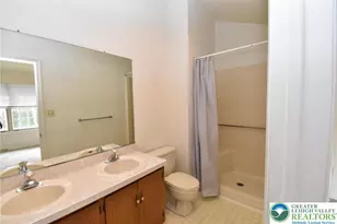 553 Ponds Edge Ln, Allentown, PA 18104 - Photo 18