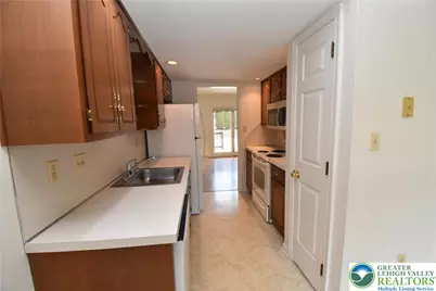 553 Ponds Edge Lane, Allentown, PA 18104 - Photo 8