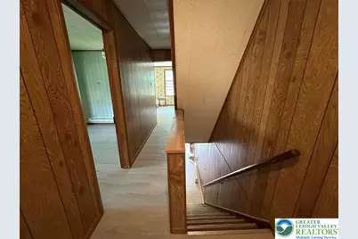 146 E Center #2, Nesquehoning, PA 18240 - Photo 4