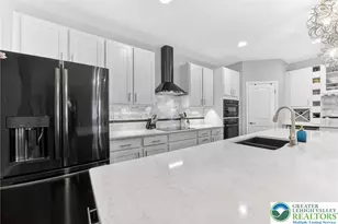 3465 Treeview Dr, Emmaus, PA 18049 - Photo 6