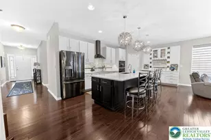 3465 Treeview Dr, Emmaus, PA 18049 - Photo 4