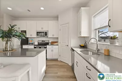 4 Lone Fox Lane #106, Easton, PA 18045 - Photo 14