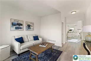 4 Lone Fox Ln, Easton, PA 18045 - Photo 4