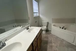 521 Kemmerer Ln, Allentown, PA 18104 - Photo 8