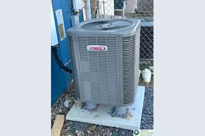 2731 Diane Boulevard, Hanover Twp, PA 18109 - Photo 22