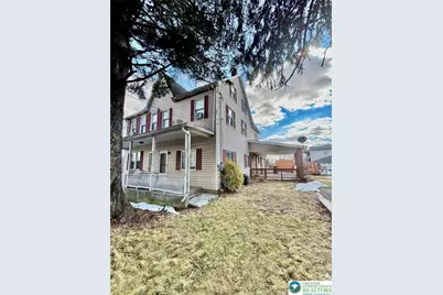 512 Walnut Street, Nazareth Boro, PA 18064 - Photo 1