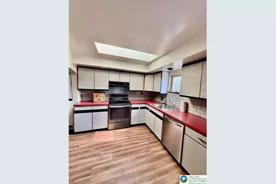 512 Walnut Street, Nazareth Boro, PA 18064 - Photo 6