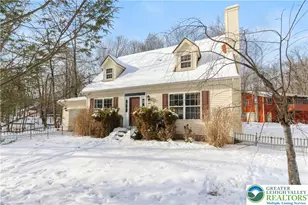 462 Country Pl Dr, Tobyhanna, PA 18466 - Photo 1