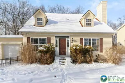 462 Country Place Drive, Tobyhanna, PA 18466 - Photo 4