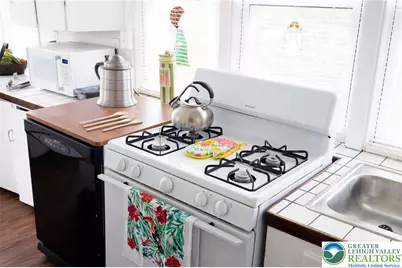 615 W Wilkes Barre, Easton, PA 18042 - Photo 28