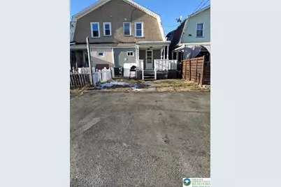 2422 Freemansburg Avenue, Wilson, PA 18042 - Photo 12