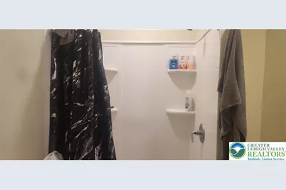 215 N 10th Street, Allentown, PA 18102 - Photo 6