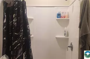 215 N 10th St, Allentown, PA 18102 - Photo 6