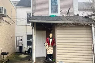 215 N 10th St, Allentown, PA 18102 - Photo 8