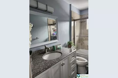 811 S Glenwood, Allentown, PA 18103 - Photo 26