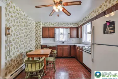 141 S Liberty Street, Nazareth, PA 18064 - Photo 14