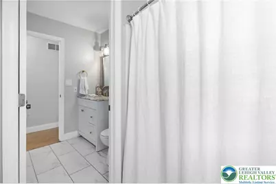 5043 Foxdale Drive, Whitehall, PA 18052 - Photo 16