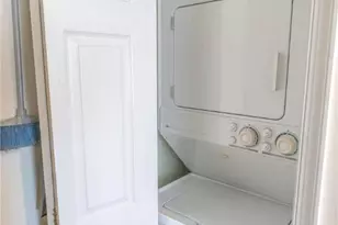 306 Canal Park, Easton, PA 18042 - Photo 10