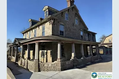 2 Race, Catasauqua, PA 18032 - Photo 1