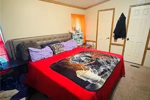 8902 Cedar Rd, Breinigsville, PA 18031 - Photo 12