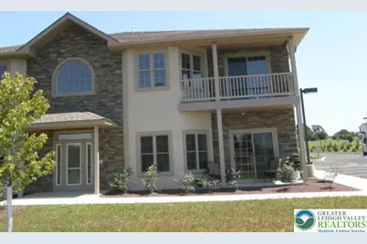 1952 Wagner Drive #D, Easton, PA 18045 - Photo 2