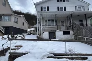 53 W High St, Nesquehoning, PA 18240 - Photo 1